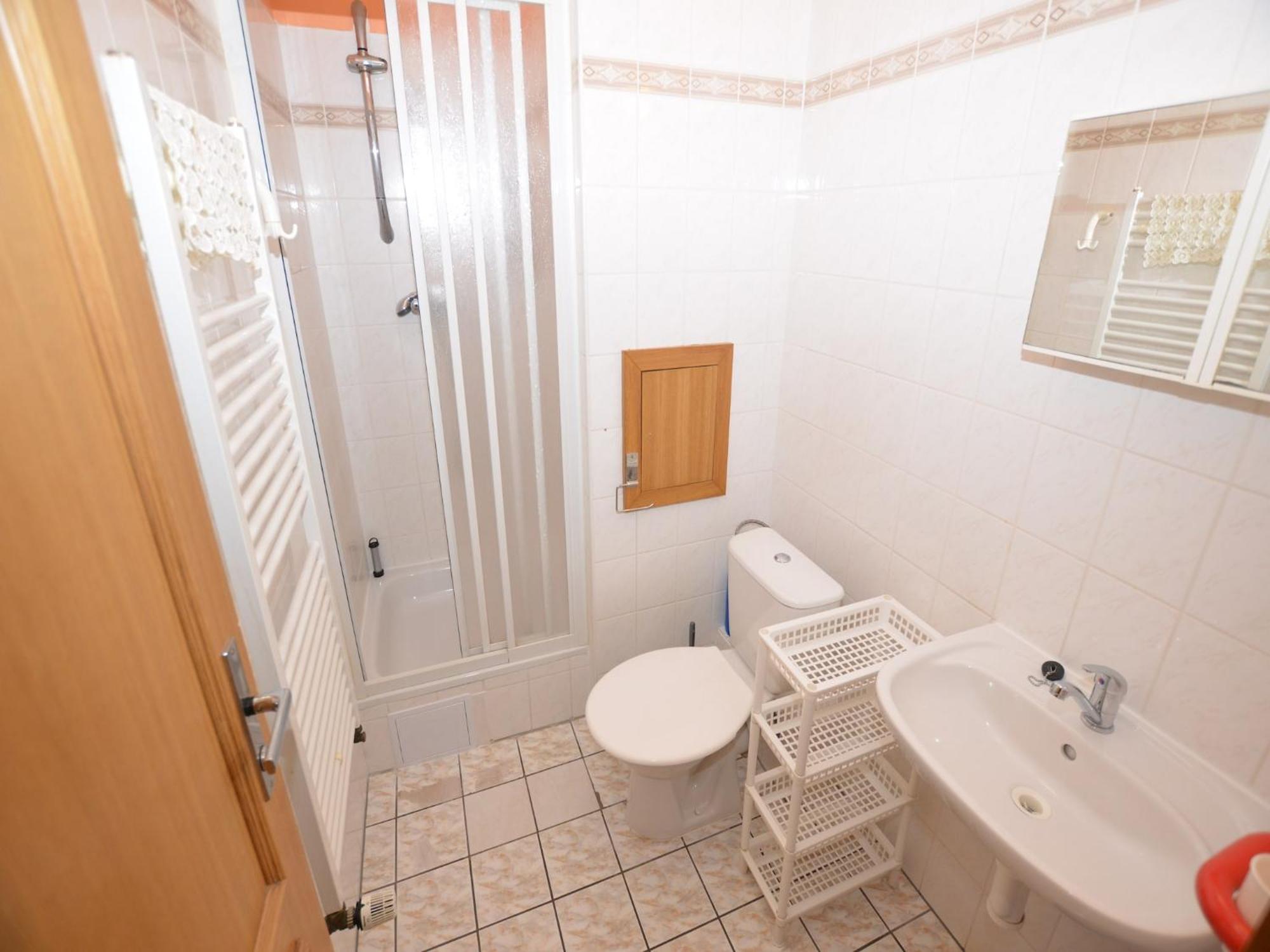 Snug Apartment In Jachymov Near Ski Area Екстериор снимка